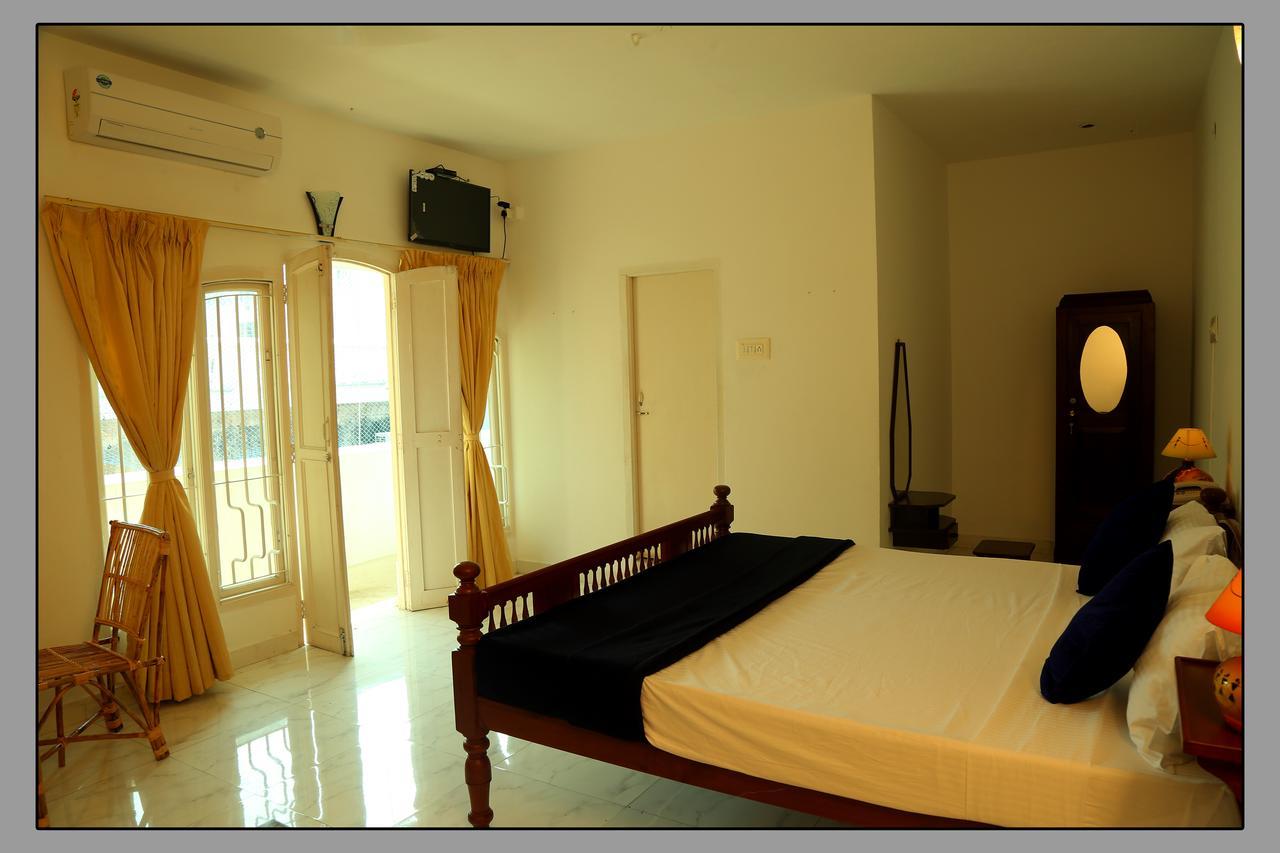 Le Capucin Pondicherry Exterior foto