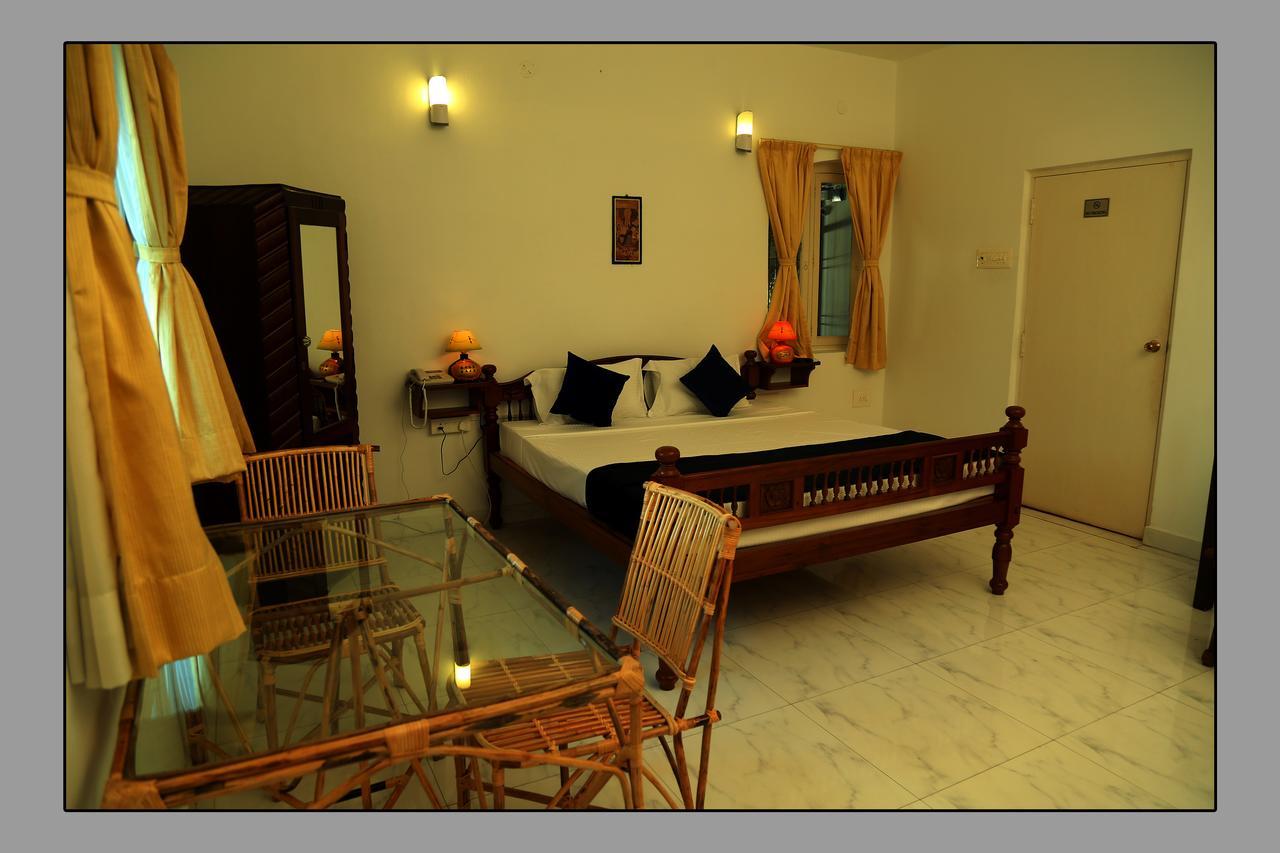 Le Capucin Pondicherry Exterior foto